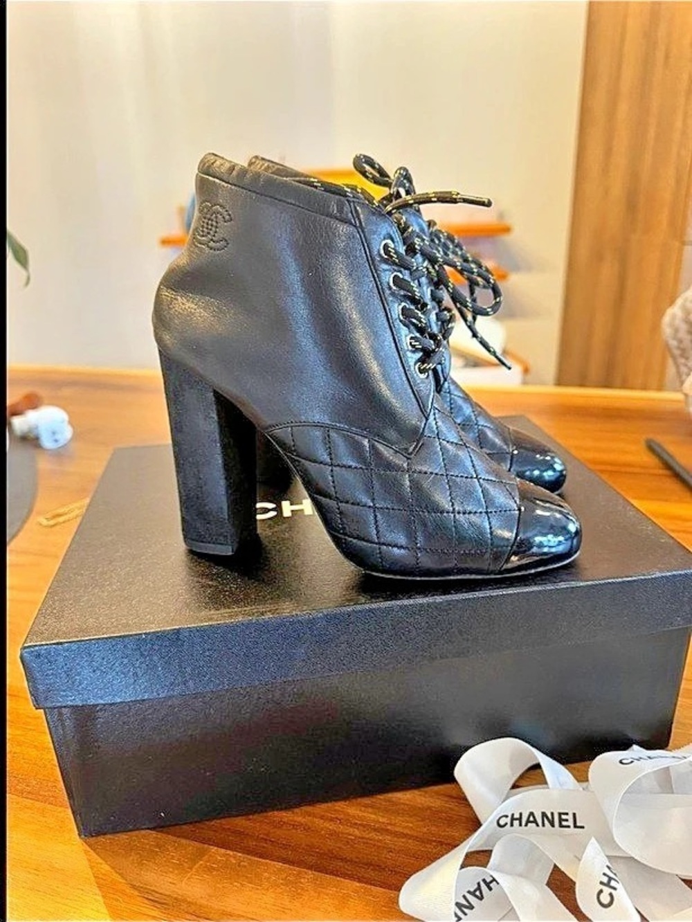 Chanel Quilted ankle leather boots  37.5 Like New